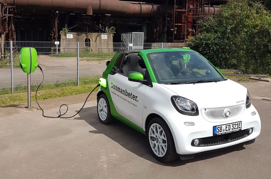 Elektro Ladesaeule Smart